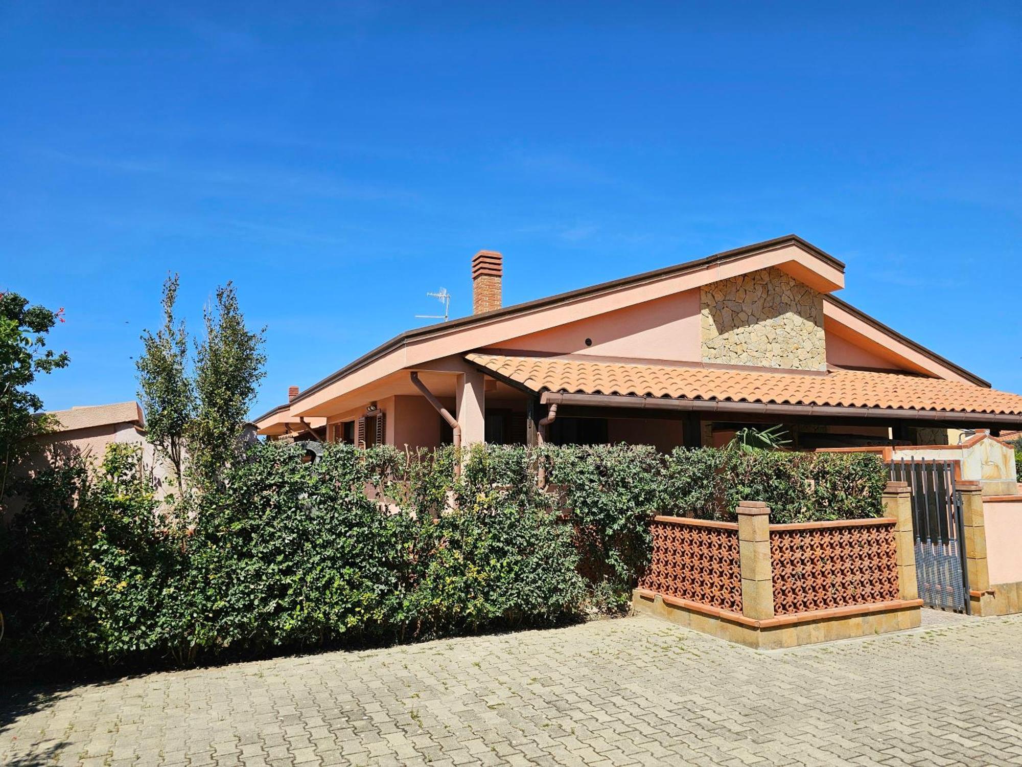 Costa Mediterranea Holiday Homes Campofelice Di Roccella Extérieur photo