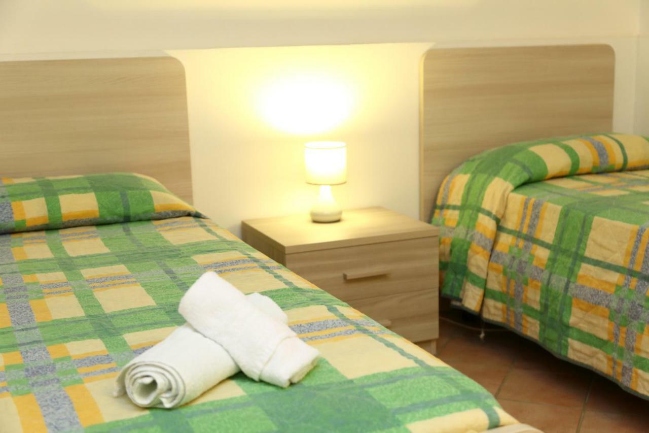Costa Mediterranea Holiday Homes Campofelice Di Roccella Extérieur photo